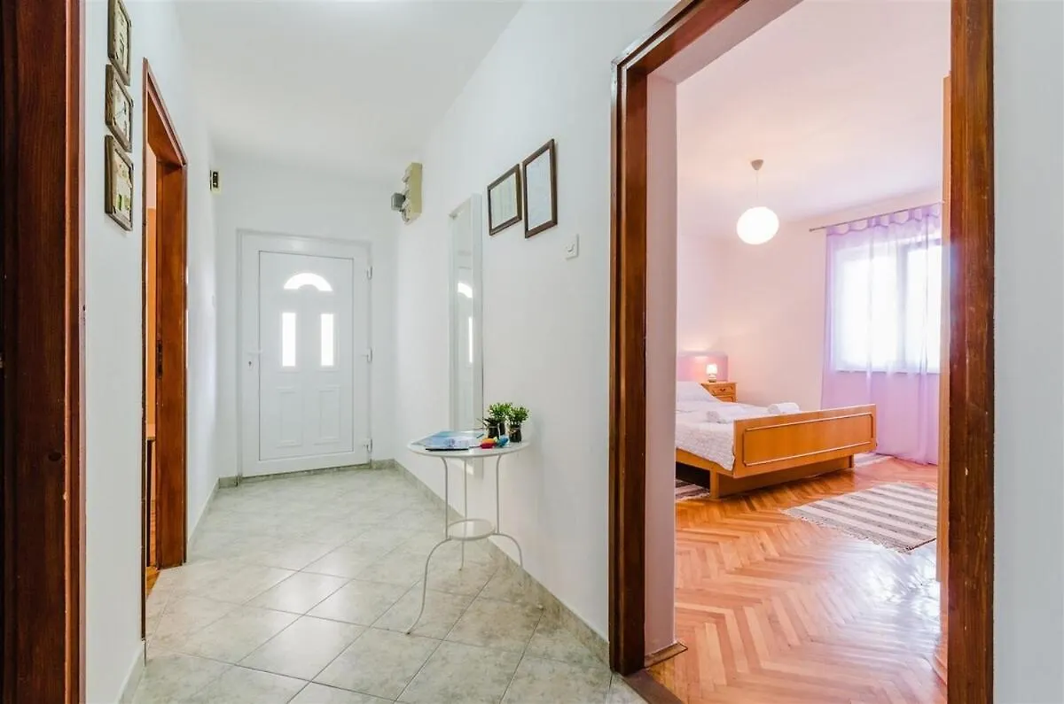 Paradise Garden Apartment Crikvenica 0*,